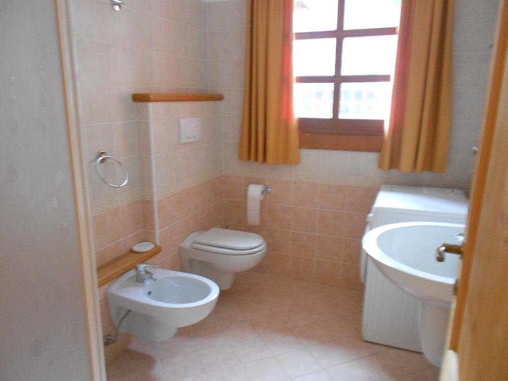 Residence Le Orchidee Бормио Стая снимка
